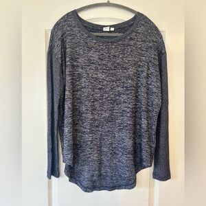 EUC Gap Women’s Long Sleeve Light Weight Sweater
